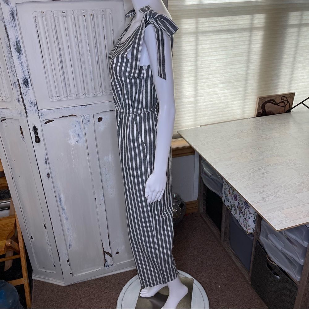 Mod Ref Blue White Stripe Capri Style Jumpsuit Size Small - Picture 7 of 15